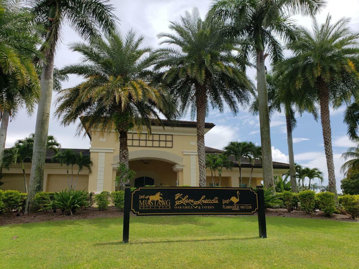 Vacation In Paradise Lely Resort Eksteriør billede